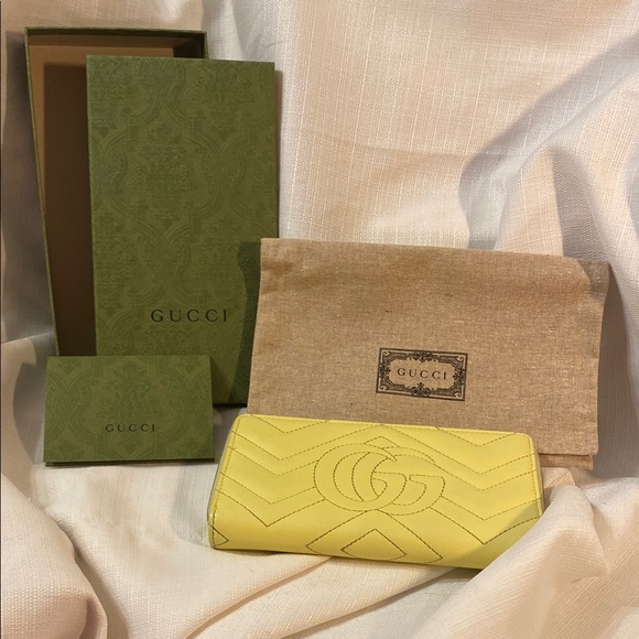 Gucci Marmont Leather Zip Around Wallet Full Inclusion - Picture 15 of 16